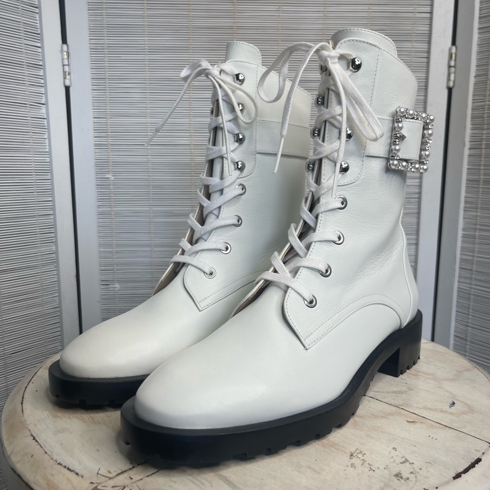 Stuart Weitzman Pearl Buckle Boots White Leather Lace Up Lug Sole Size 6 NWT - Picture 2 of 11
